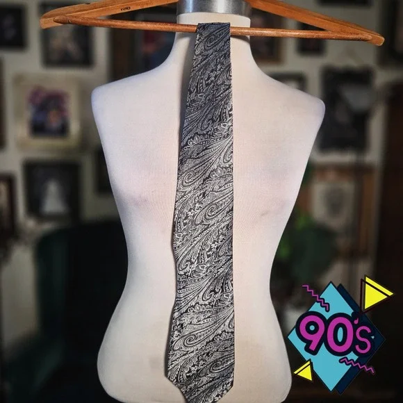 Stefano Milano Silk Tie Necktie Vintage 90s Silver Gray Italian Luxury Mens