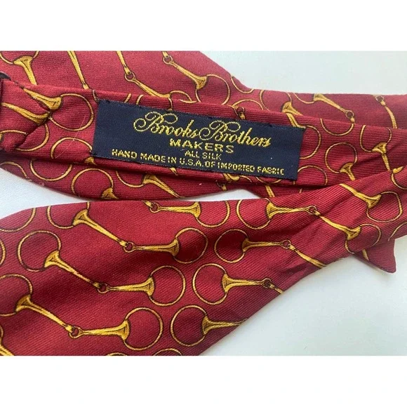 Brooks Brothers Bow Tie Mens OS‎ Burgundy Good Silk Horse Bit Equestrian Makers
