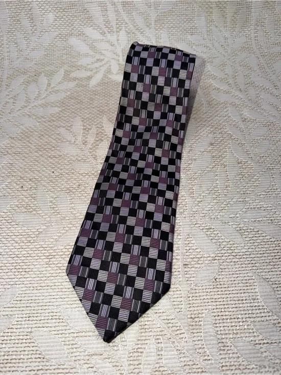 Men's Black and Purple Check Pattern 100% SilkTie