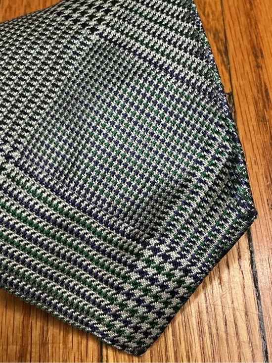 Ralph Lauren Navy, Green and Silver Houndstooth Silk Tie