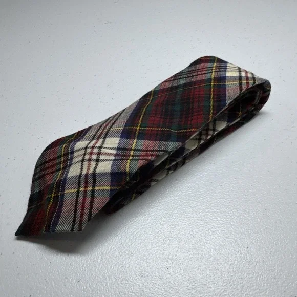 Vivella by Grant Mens Wool Cotton Blend Necktie Green Red Tartan Plaid