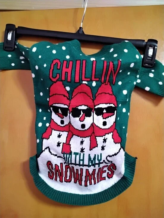 Dog Green 'Chillin with My Snowmies' Holiday Sweater Size L