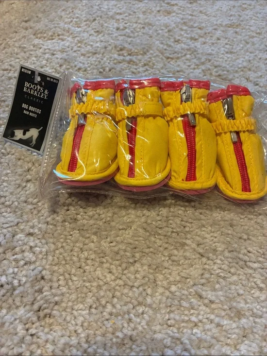 Boots & Barkley Dog Booties - Waterproof Pet Shoes. Size Medium. NWT