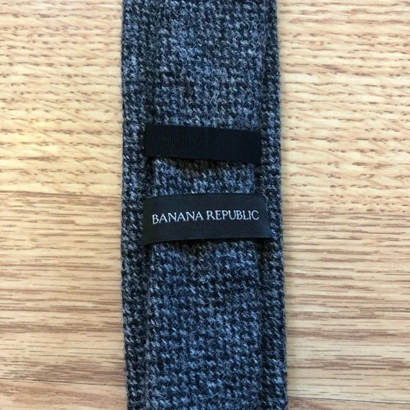 Banana Republic Skinny Tie
