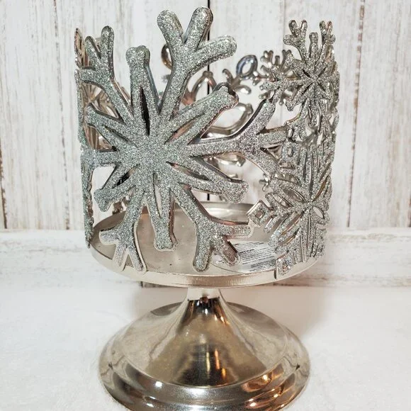 Bath & Body Works Snowflake Pedestal 3-Wick Candle Holder Sleeve Glitter