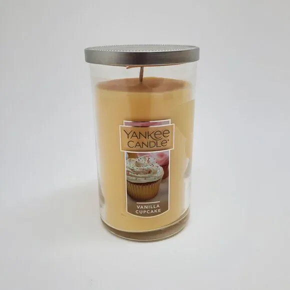 Yankee Candle Vanilla Cupcake 12 oz Scented Tumbler Candle Single Wick with Lid