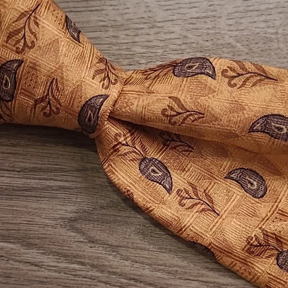 ROBERT TALBOTT Best of Class Gold Abstract Floral Paisley Mens‎ Silk Tie VTG
