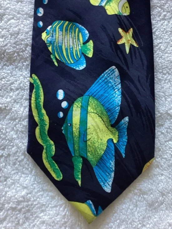 Beverly Hills Polo Club Black Tie with Blue & Green Tropical Fish