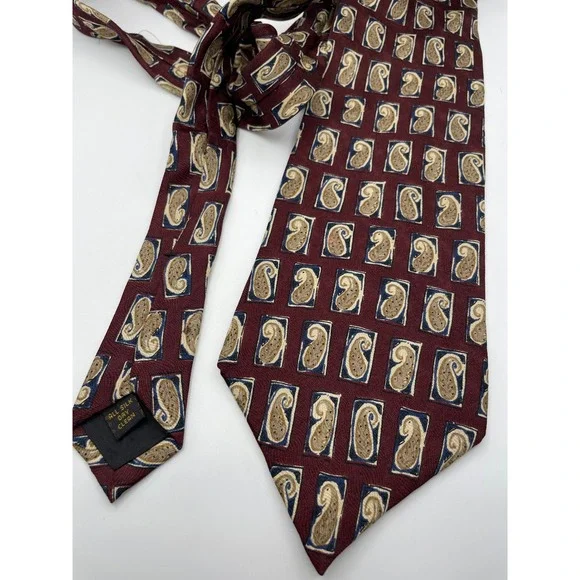 Bill Blass Mens Silk Tie Burgundy Gold Navy Geometric Paisley Classic Necktie