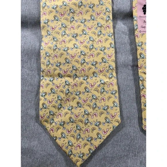 Vineyard Vines Silk Made USA Yellow Necktie Shrimp Cocktail‎ Martini Pattern
