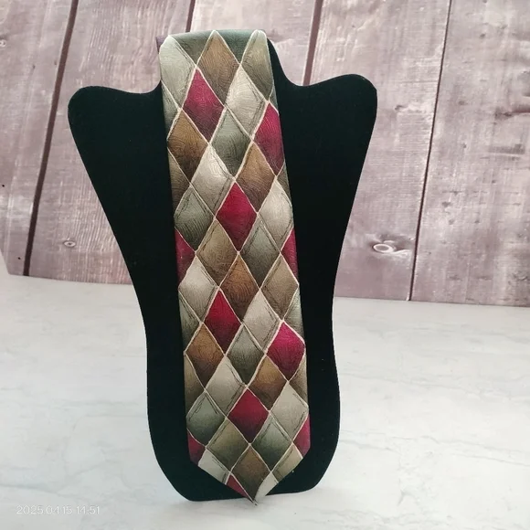J. Garcia Silk Necktie Multicolor Diamond Pattern Tie Lady with Argle Socks 1996