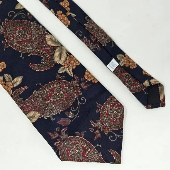 MALLORY & CHURCH 100% SILK TIE BLACK FLORAL PAISLEY SMOOTH 4