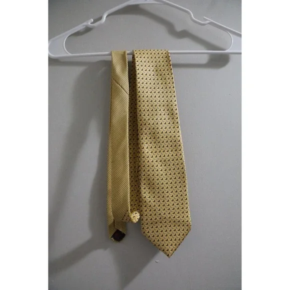 Tommy Hilfiger Mens Yellow Geometric Silk Necktie L-Pattern Made in USA
