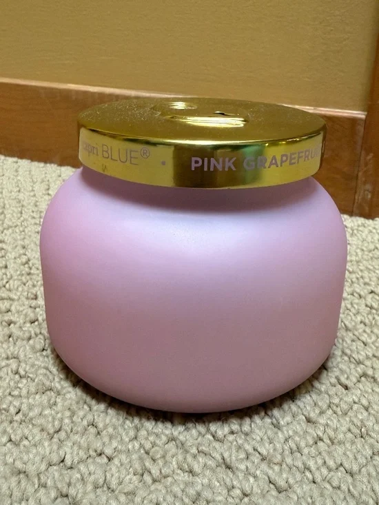 Capri Blue Signature Candle - Pink Grapefruit & Prosecco - 19oz Gold Heart Lid
