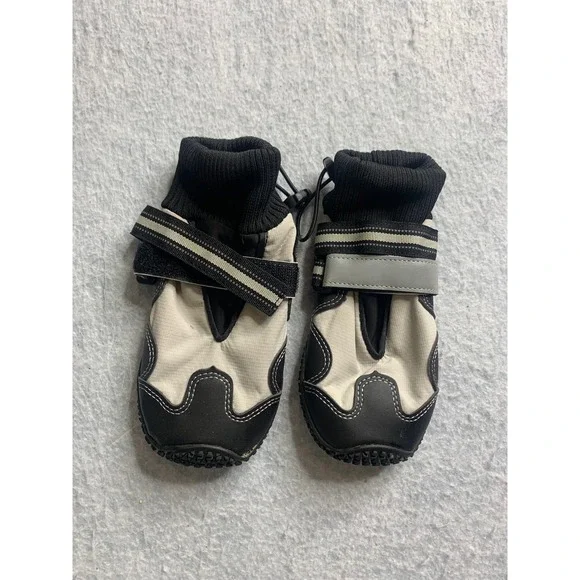 Dog Boots Paw Protectors Size 8 Black White‎ Reflective Adjustable Straps