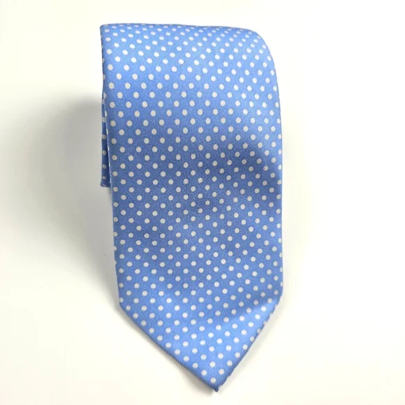 Vineyard Vines NWT Polka Dots Pattern 100% Silk Tie Professional Business‎ Suit