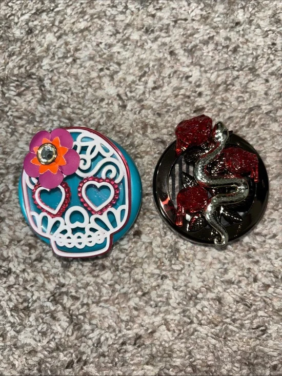 Bath and body works Halloween Sugar Skull & Snake Floral scentportable