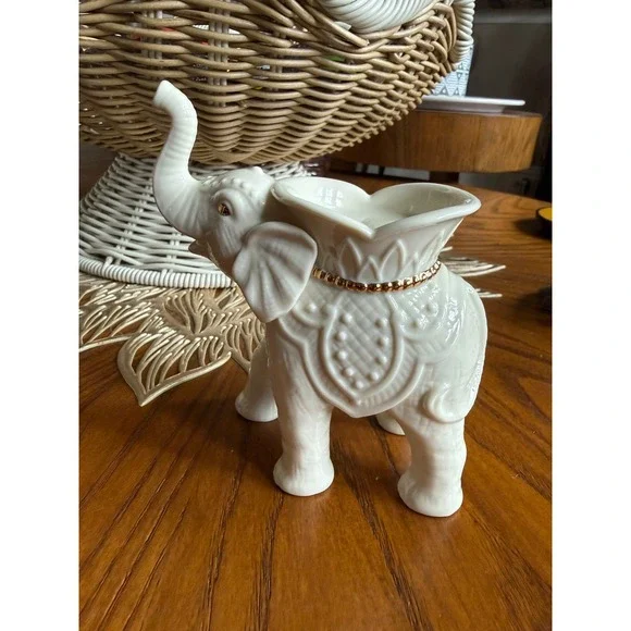 Lenox Elephant Tealight Candle Holder Home Decor Cream Gold Excellent Trunk Up