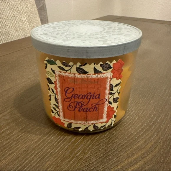 NEW Bath & Body Works GEORGIA PEACH‎ 3 Wick Scented Candle 14.5 oz