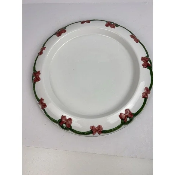 Ceramic Christmas Wreath Pillar Candle Holder‎ Holiday Time Red Green White