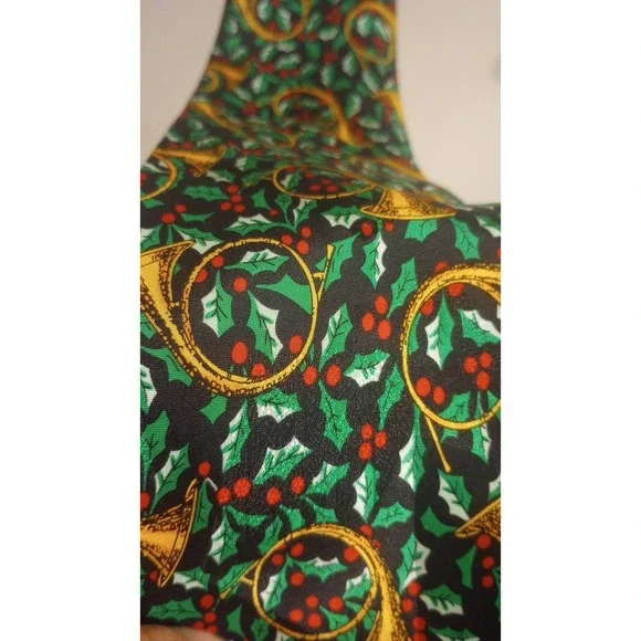 Vintage‎ 90s Y2K Addiction Christmas Necktie French Horn Holly AOP EUC