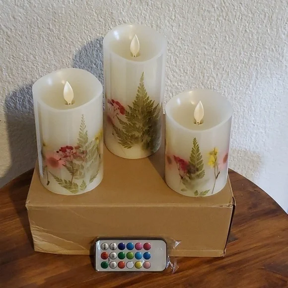 White Wax Floral Battery Candles W/Remote Moving flameless LED Timer (3 )NEW!