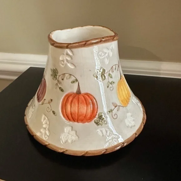 Picked fresh from the patch this jar candle shade features hand-painted pumpkins