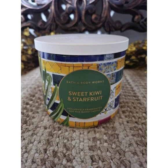 Sweet Kiwi & Starfruit - Bath and Body Works 3-wick Candle