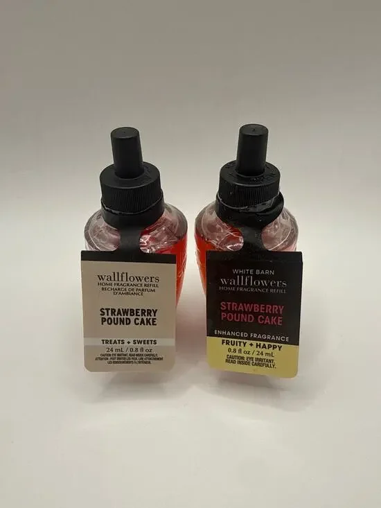 NEW Bath & Body Works Strawberry Pound Cake Wallflower Fragrance Refill Bulb (2)
