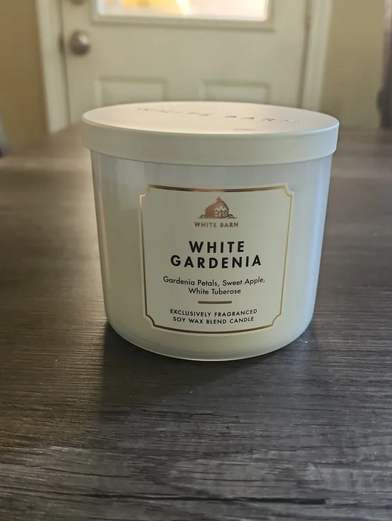 White Barn White Gardenia Candle NWT