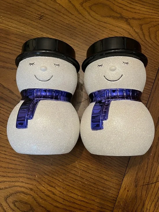 Bath & Body Works Glitter Snowman 3-Wick Candle Holders, set of 2‎