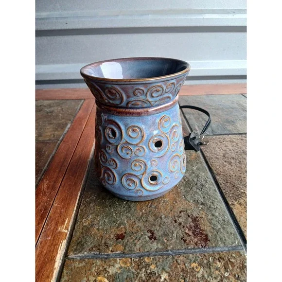 Scentsy Warmer - Blue LISBON Retired Wax Warmer - Full Size‎