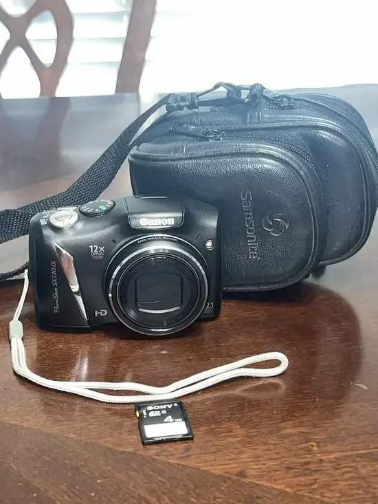 Canon PowerShot SX130 IS 12.1MP Digital Camera + SD card And Case– Tested