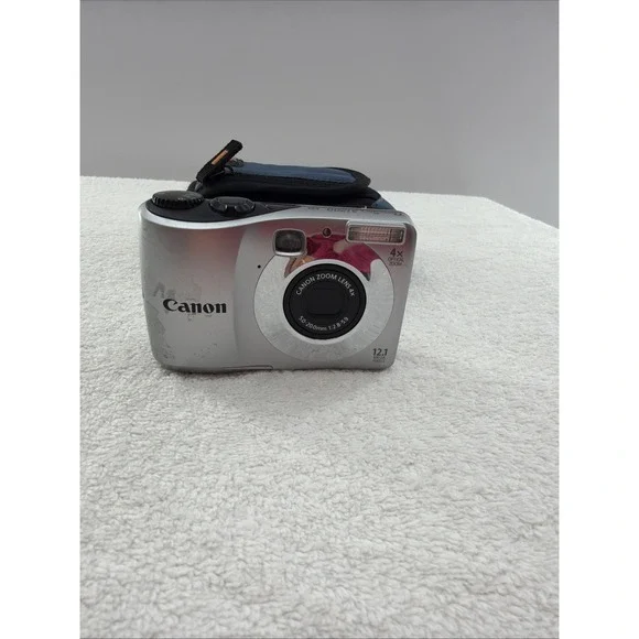 Canon PowerShot A1200 12.1MP Digital Camera - Silver - (For Parts/Repair) & Case
