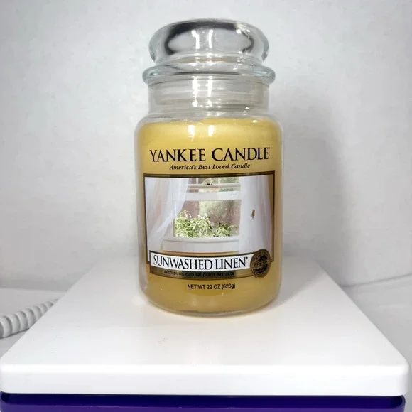 Yankee Candle Sunwashed Linen Large 22oz Natural Plant Extracts