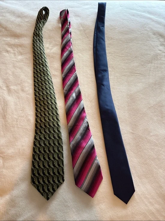Three-Tie Set — Navy Solid, Pink & Gray Stripe, Olive Wave
