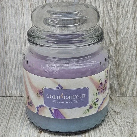 Gold Canyon Linen n Lace 16oz 2-Wick Glass Jar Lid Candle Purple Discontinued