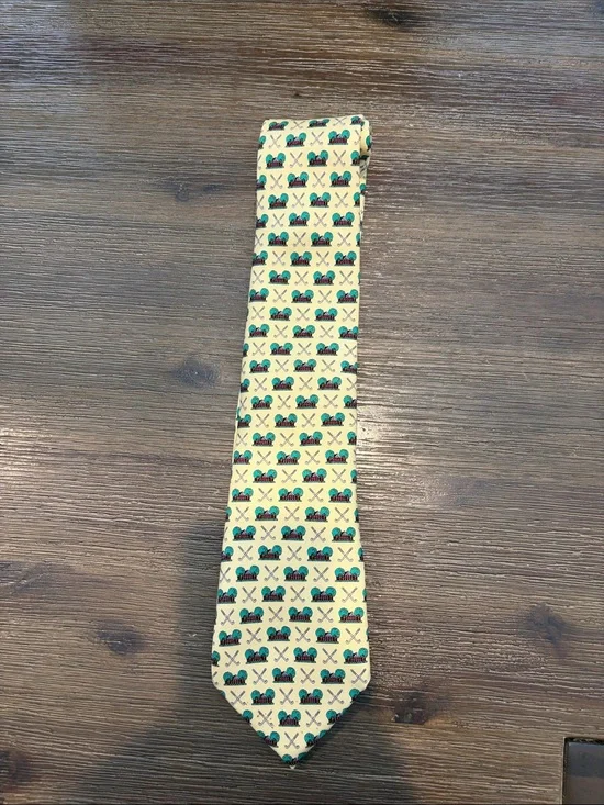 Men’s Colonial Golf Course Yellow Vineyard Vines Tie
