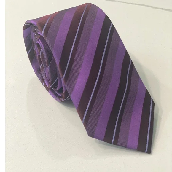 Hugo Boss Mens Tie Diagonal Striped Silk Italy Purple Burgundy Luxury Formal‎