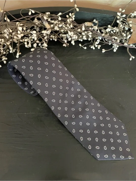 Vintage Lands’ End Charter Classic Navy Men's Necktie with Dot Medallion Pattern