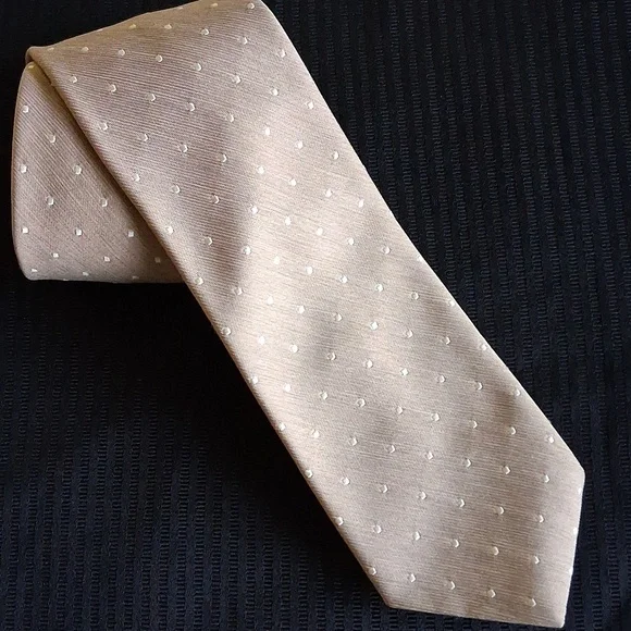 Pride of England Tan Dotted Tie
