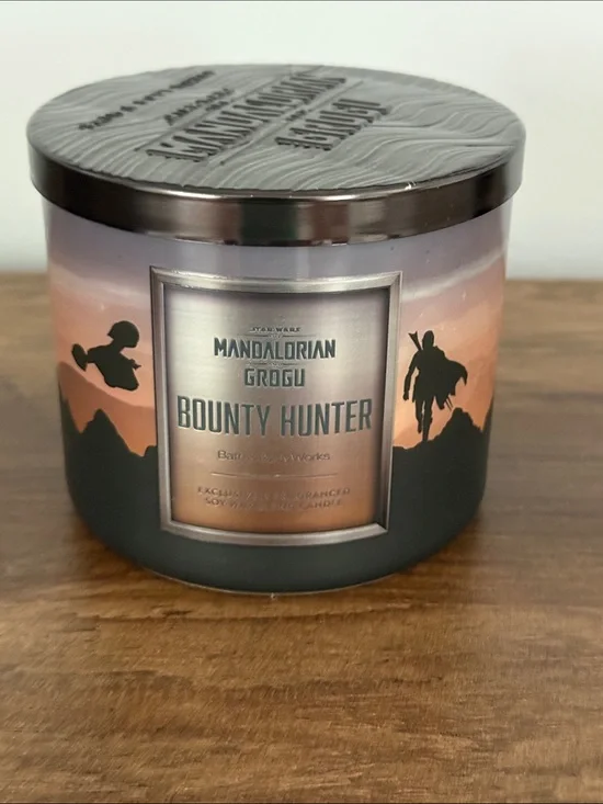 Bath & Body Works Bounty Hunter 3-Wick Candle