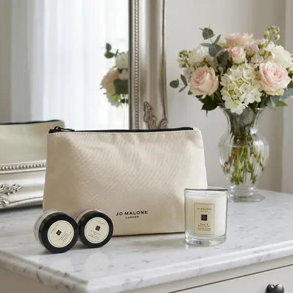 Jo Malone London Gift Set Candle Body Creme & Cosmetic Bag