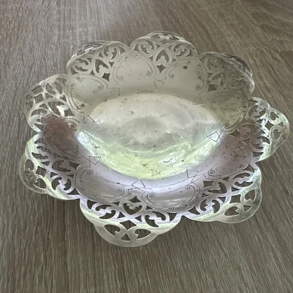 Vintage antique silver small pedestal dish 6 x 6 in. 1 inch high Grufton