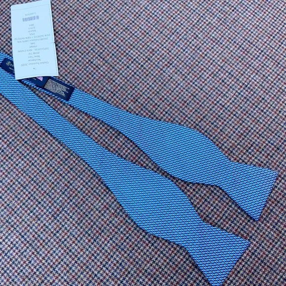 NEW Brooks Brothers Bow Tie Blue Chain Link Rare Sample Made In USA
