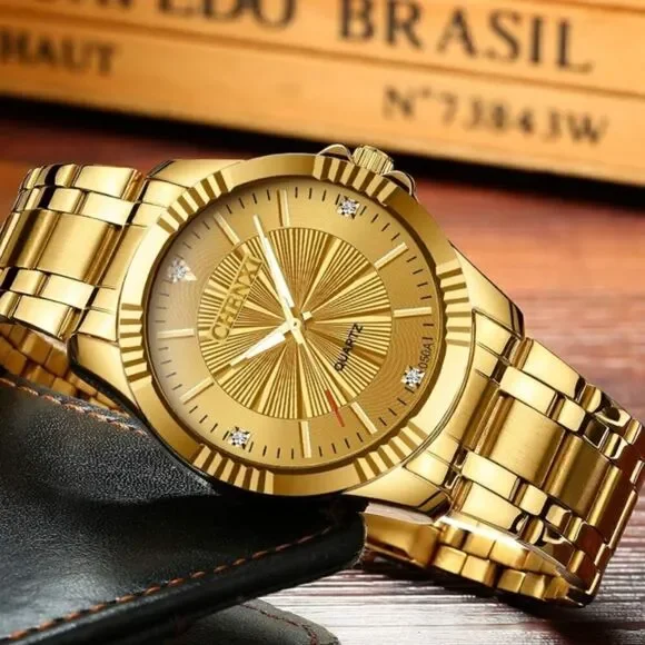 Classic Gold Wristwatch for Men