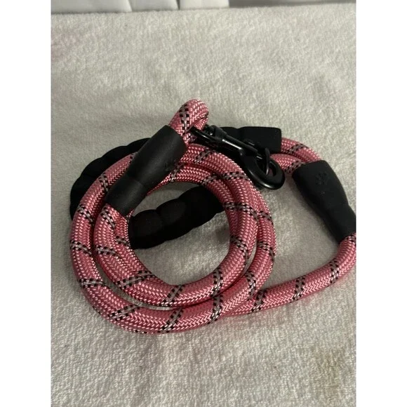 Heavy Duty pink/Blk Leash Reflective Comfort HandleW/ Swivel Hook 5Ft NWOT