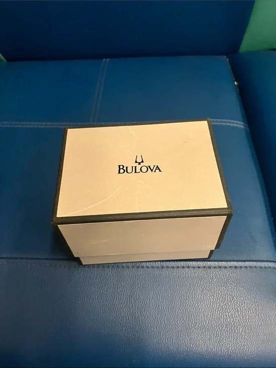 Bulova Cream and Black Presentation Box