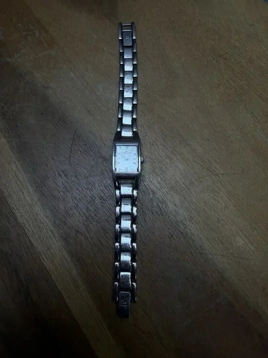 Anne Klein Women's Analog Watch Silver Toned Bracelet Band