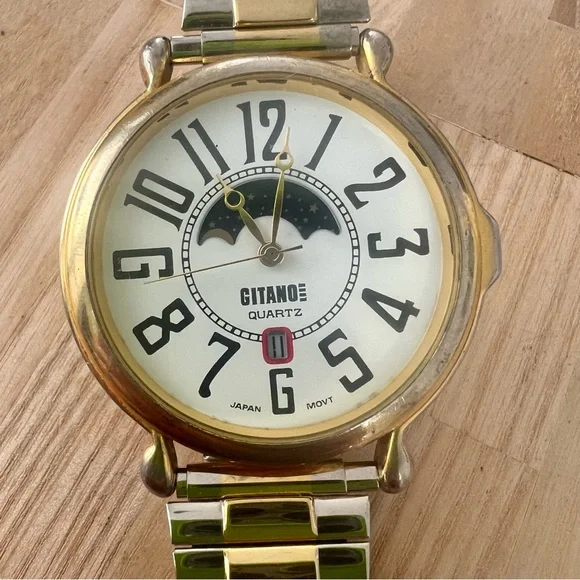 Vintage Gitano mens lunar moon phase two toned watch NEW BATTERY
